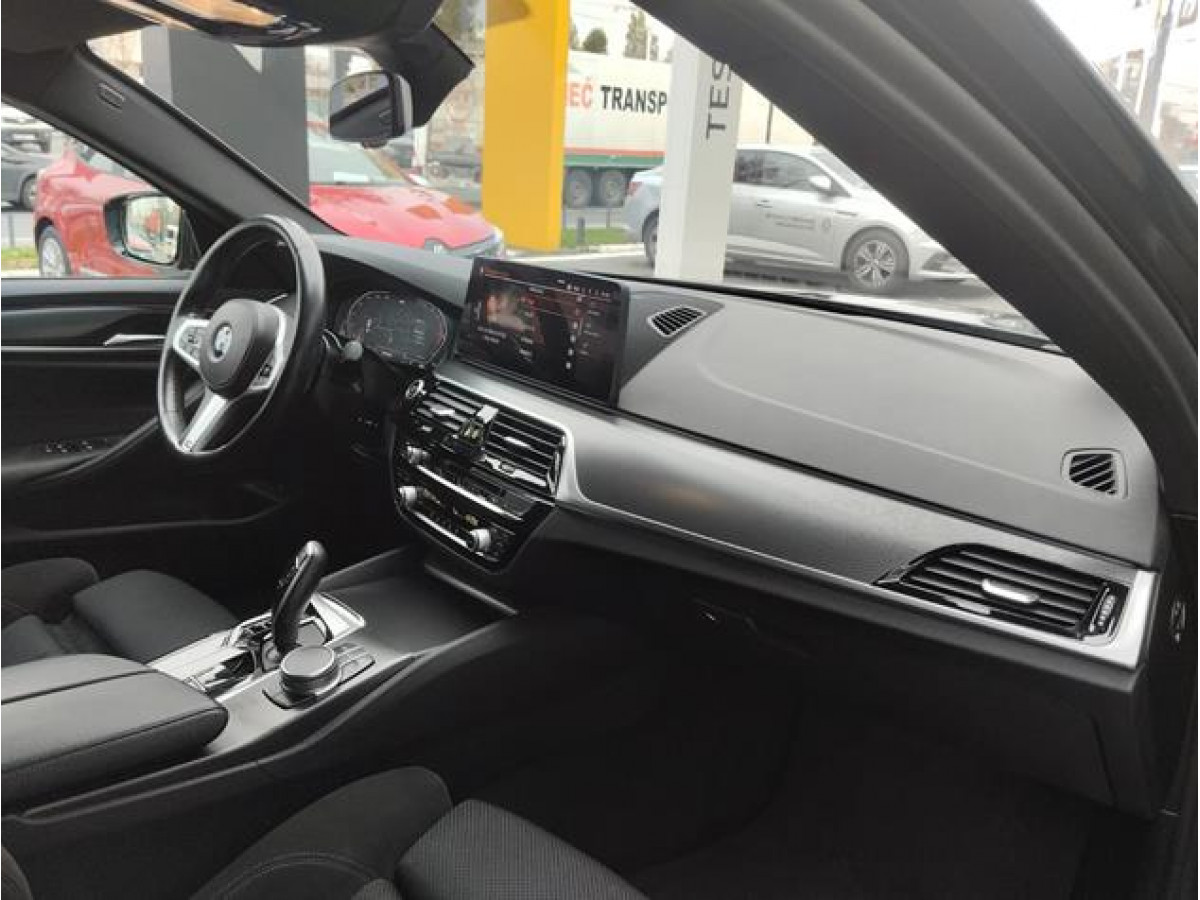 BMW 520 2.0 XDrive M