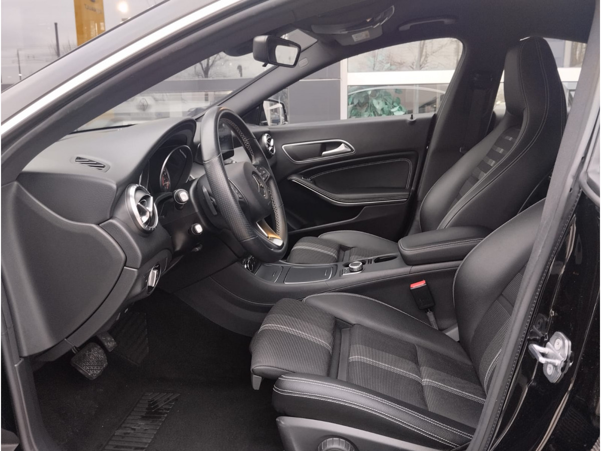 Mercedes Benz CLA 180 1.6 AUT