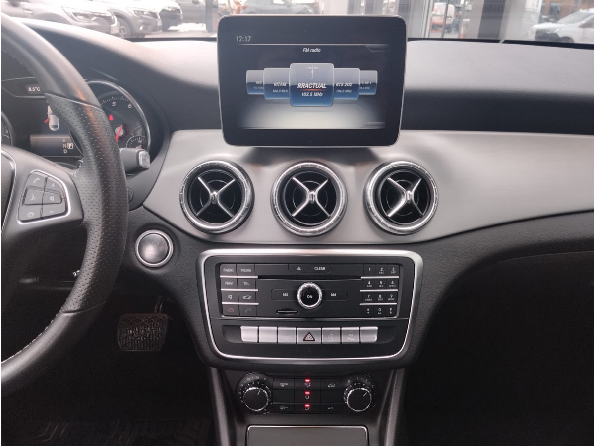 Mercedes Benz CLA 180 1.6 AUT