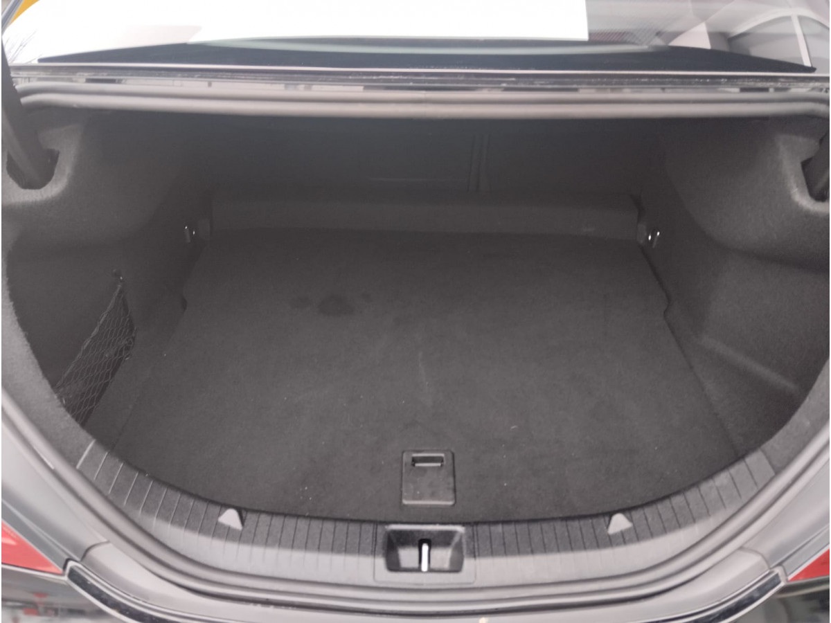 Mercedes Benz CLA 180 1.6 AUT