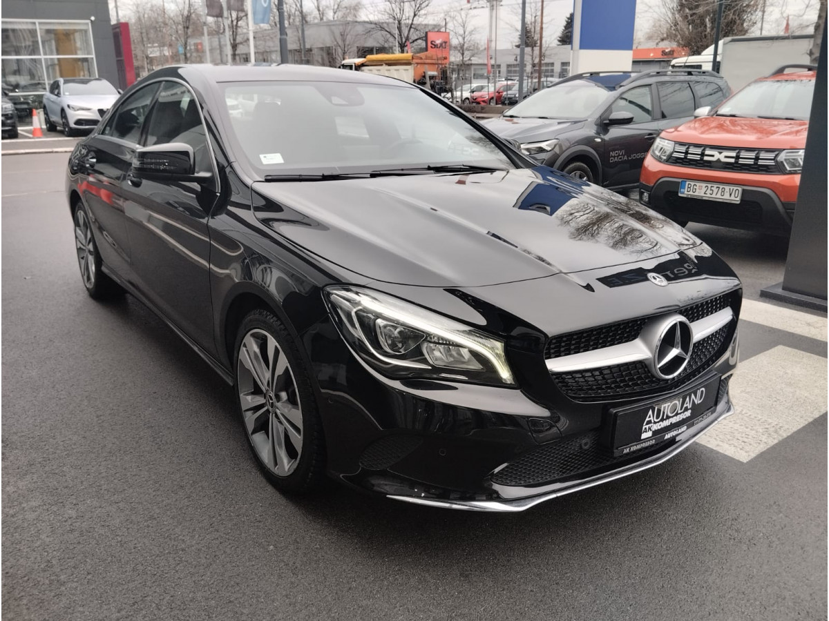 Mercedes Benz CLA 180 1.6 AUT