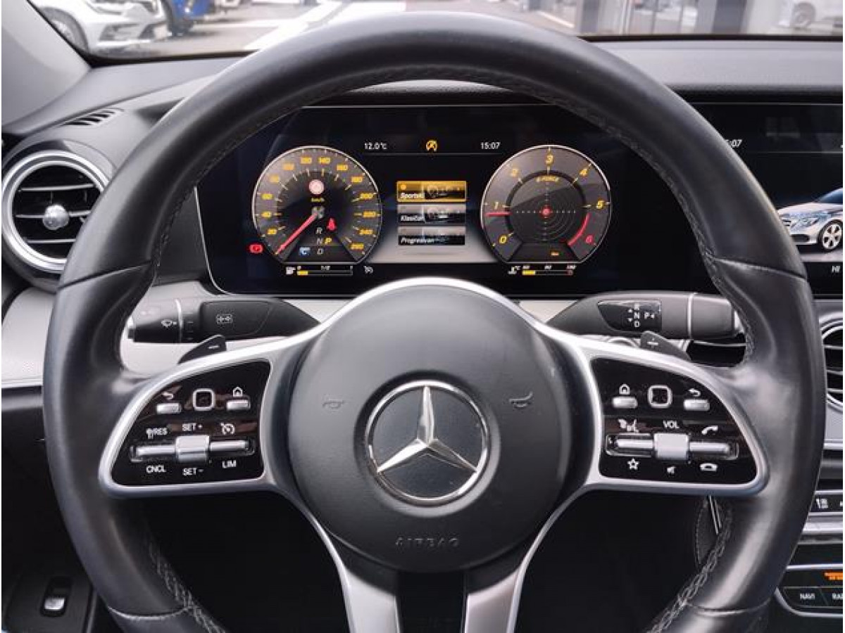 Mercedes Benz E 220 2.0