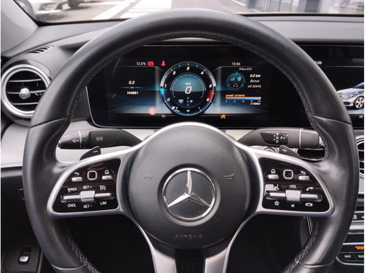 Mercedes Benz E 220 2.0