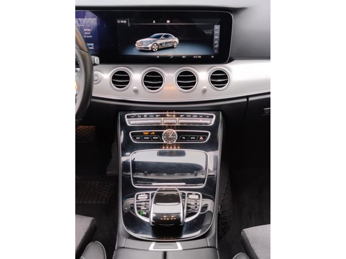 Mercedes Benz E 220 2.0