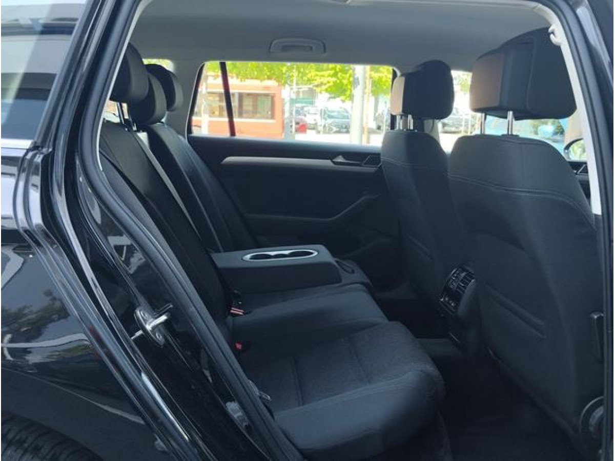 Volkswagen Passat B8 1.6 TDI SW DSG 