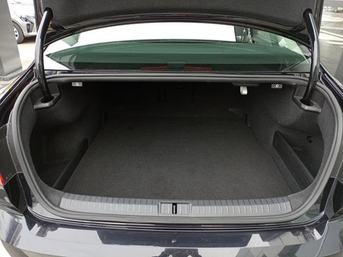 Volkswagen Passat B8 2.0 Tdi Comfortline