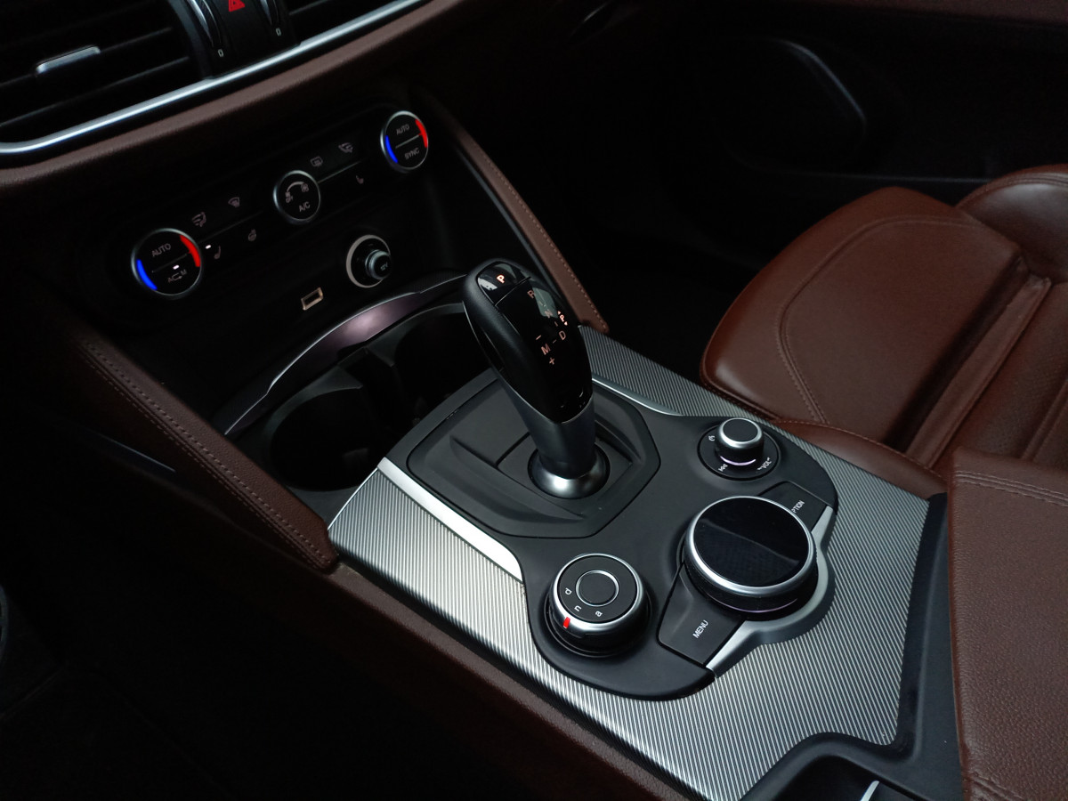 Alfa Romeo Stelvio 2.0 Q4