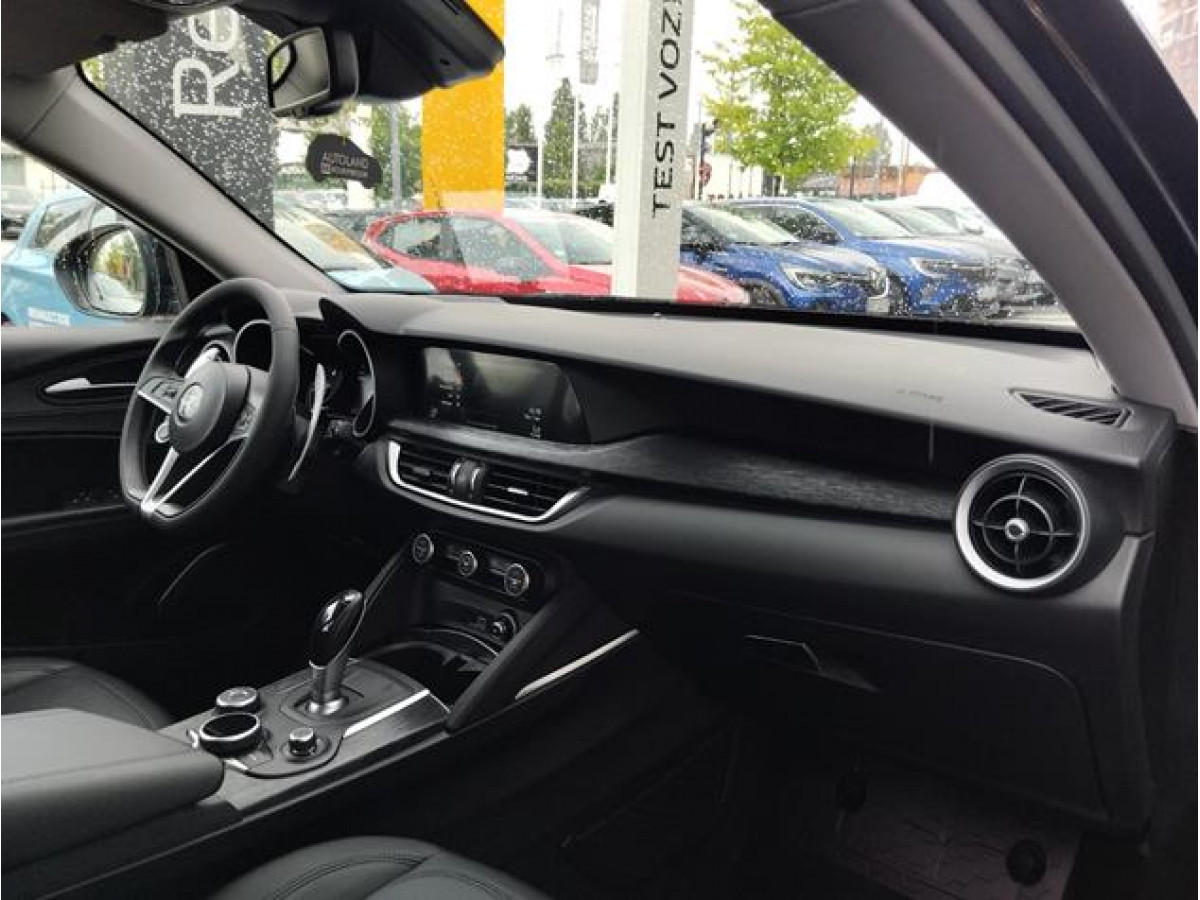 Alfa Romeo Stelvio 2.2 Q4 AUT