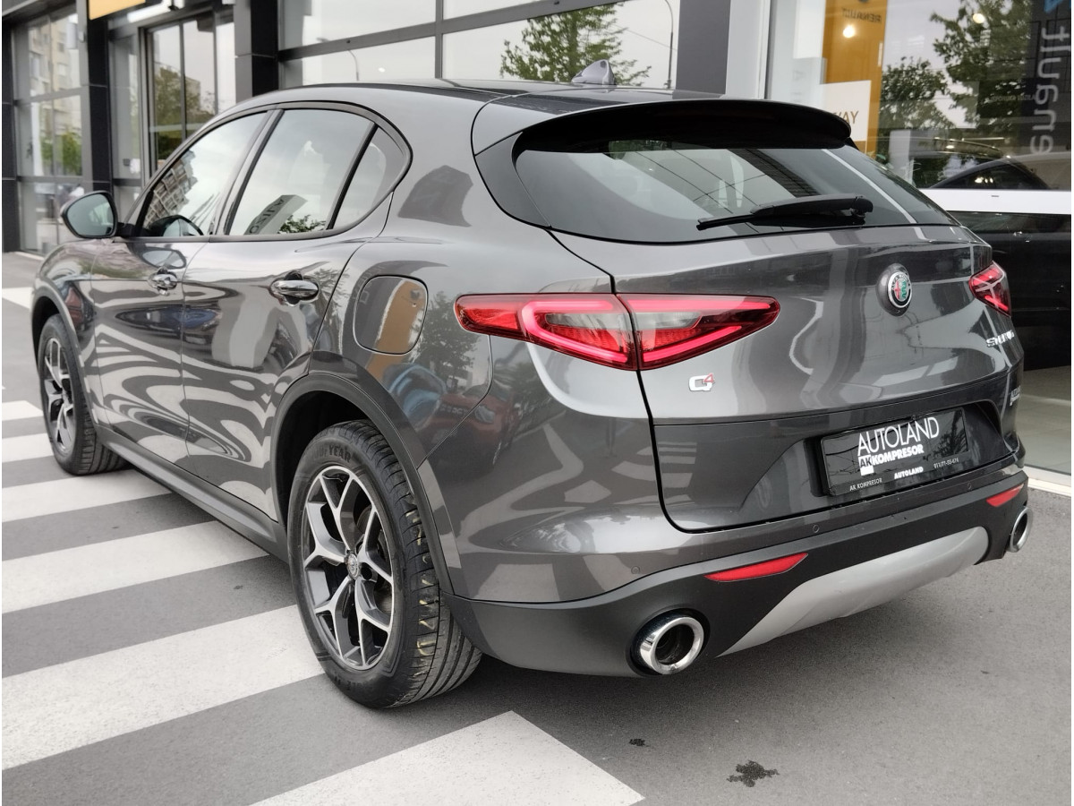 Alfa Romeo Stelvio 2.2 Q4 AUT