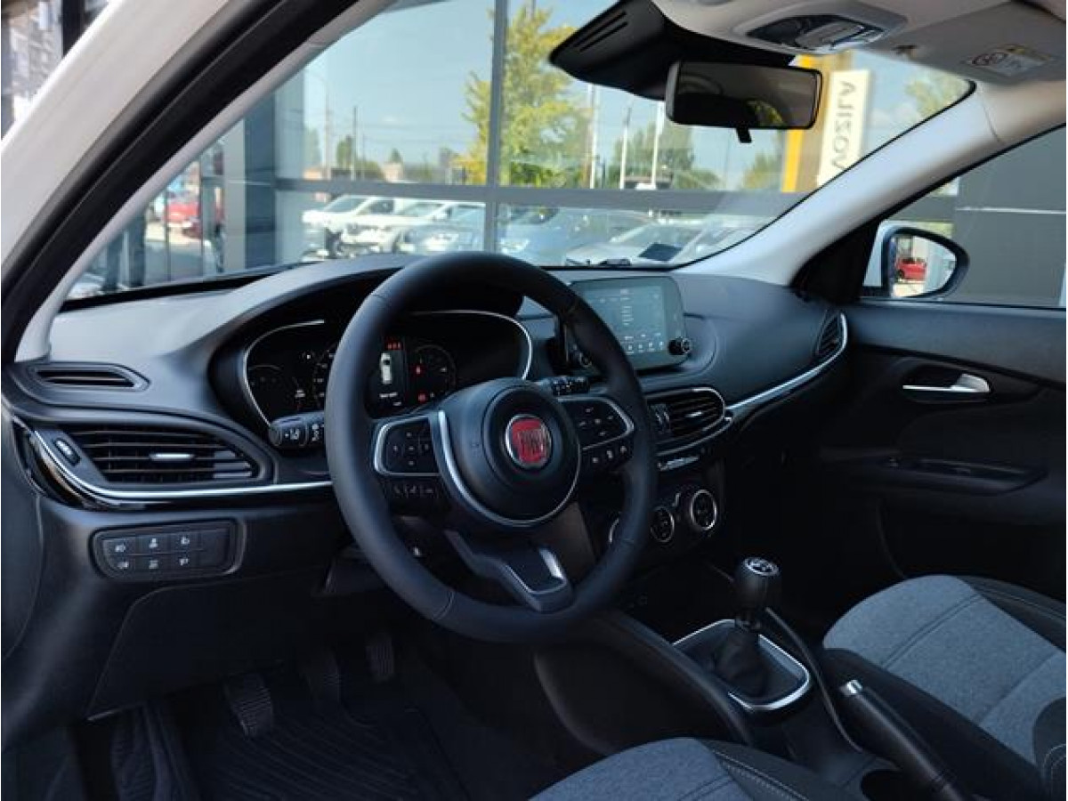 Fiat Tipo 1.6 mjtd Cross