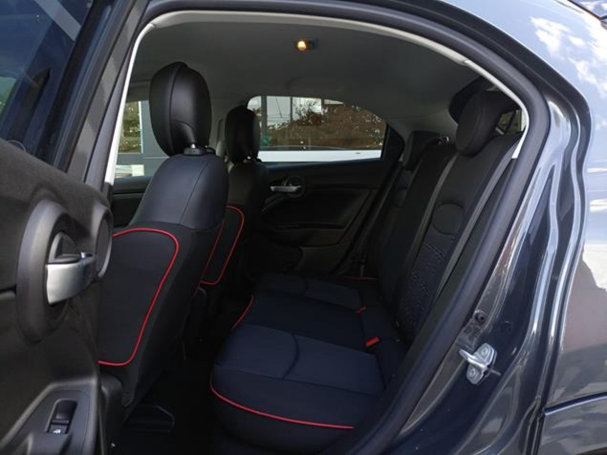 Fiat 500X 1.5 Hybrid Red