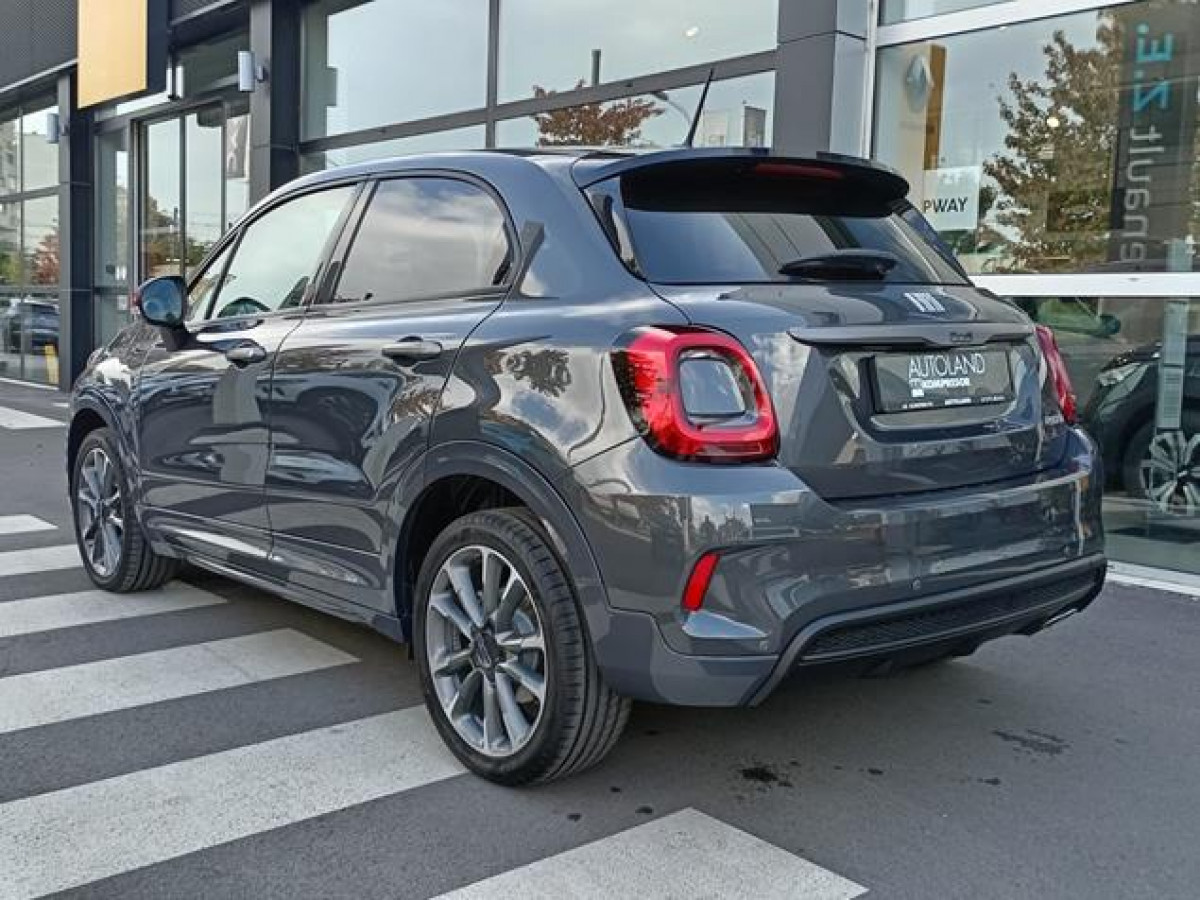 Fiat 500X 1.5 Hybrid Red