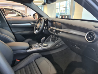 Alfa Romeo Stelvio 2.0 Petrol 280KS Q4 AT8 VELOCE