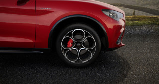 Alfa Romeo Stelvio 2.0 Petrol 280KS Q4 AT8 VELOCE