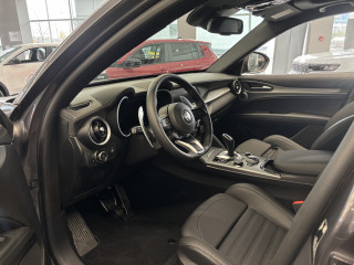 Alfa Romeo Stelvio 2.0 Petrol 280KS Q4 AT8 VELOCE