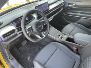 Jeep Avenger MHEV 1.2 100ks DCT6 Summit - DEMO 