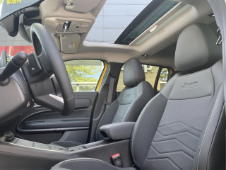 Jeep Avenger MHEV 1.2 100ks DCT6 Summit - DEMO 
