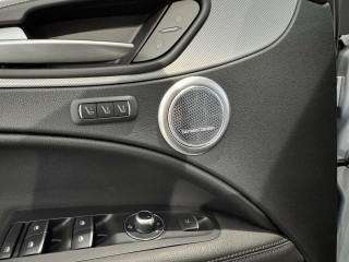 Alfa Romeo Stelvio 2.0 Petrol 280KS Q4 AT8 VELOCE 