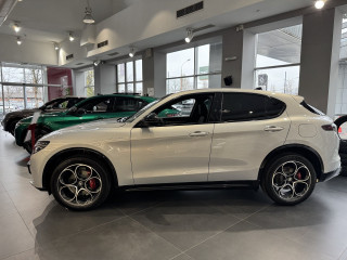Alfa Romeo Stelvio 2.0 Petrol 280KS Q4 AT8 VELOCE 