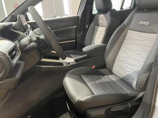 Jeep Avenger MHEV 1.2 136ks DCT6 UPLAND 4X4e 