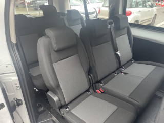 COMBI 8+1 XL 2,0  HDI 180 EAT8 + NR02 