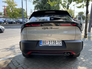 Alfa Romeo Junior 1.2 136ks MHEV DCT6 SPECIALE DEMO 