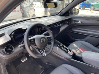 Alfa Romeo Junior 1.2 136ks MHEV DCT6 SPECIALE DEMO 