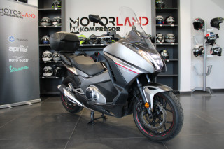 Honda Integra 750 