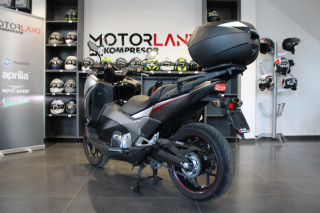Honda Integra 750 