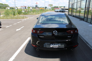 Mazda 3 2.0 eSkyactiv G 