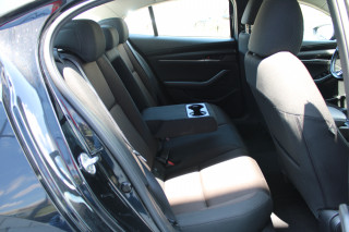Mazda 3 2.0 eSkyactiv G 
