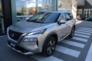 Nissan X-Trail 1.5 CVT HYBRID 