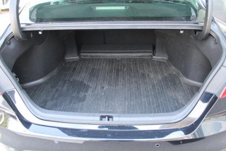 Toyota Camry 2.5 HYBRID CVT 