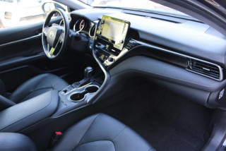 Toyota Camry 2.5 HYBRID CVT 