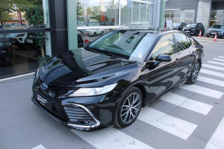 Toyota Camry 2.5 HYBRID CVT 