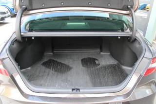 TOYOTA CAMRY 2.5 Hybrid AUT 