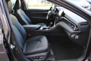 TOYOTA CAMRY 2.5 Hybrid AUT 