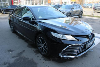 Toyota Camry 2.5 HYBRID CVT 