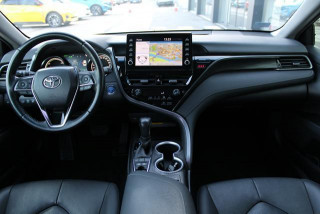 Toyota Camry 2.5 HYBRID CVT 