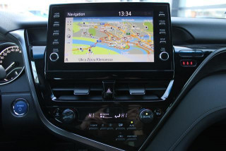 Toyota Camry 2.5 HYBRID CVT 