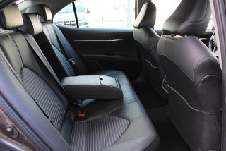 Toyota Camry 2.5 HYBRID AUT 