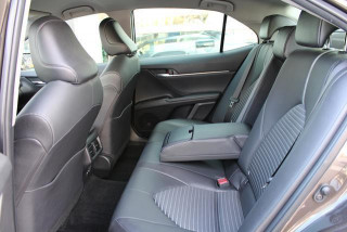 Toyota Camry 2.5 HYBRID AUT 