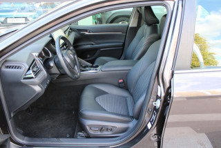 Toyota Camry 2.5 HYBRID AUT 