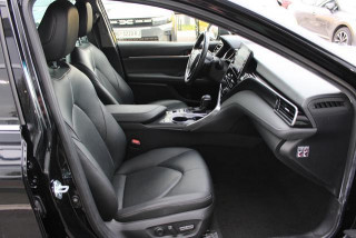 TOYOTA CAMRY 2.5 HYBRID AUT 