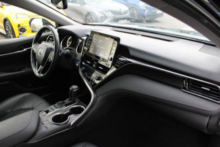 TOYOTA CAMRY 2.5 HYBRID AUT 