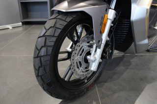 QJMOTOR ATR 300 