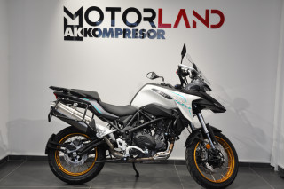 QJMOTOR SRT 550 