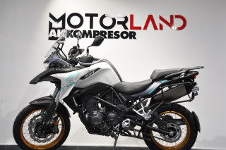 QJMOTOR SRT 550 