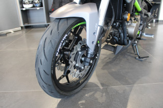 QJMOTOR  SRK 400 
