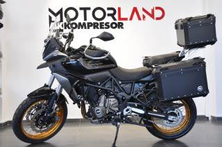 QJMOTOR SRT 700SX 